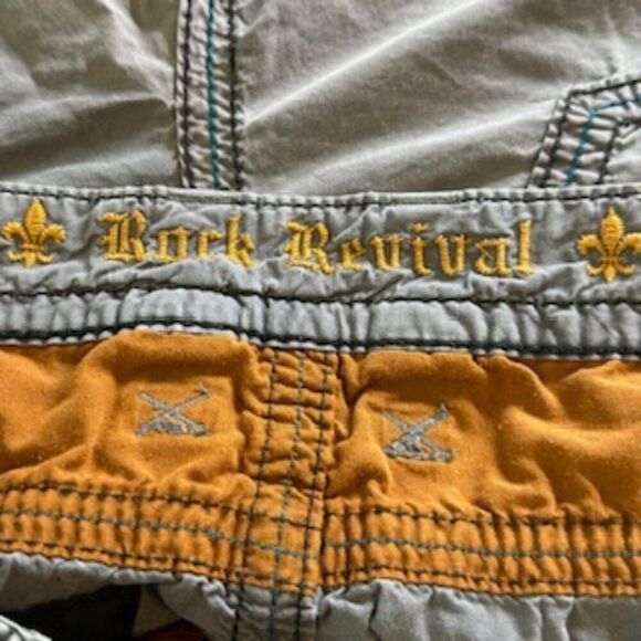 Rock Revival Size 36W x 23" OS Cargo Designer Shorts in Charcoal Gray - Picture 8 of 9